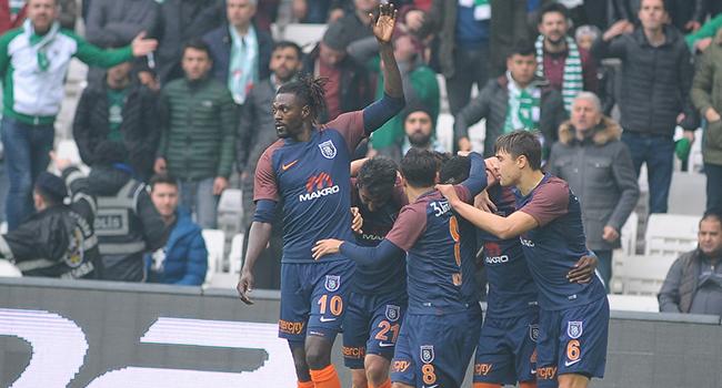 Medipol Baakehir, deplasmanda Bursaspor'u 3-0 malup etti