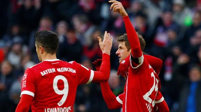 Bayern Mnih, Werder Bremen'i sahasnda 4-2 malup etti
