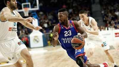 Anadolu Efes, Madrid deplasmanndan kamad