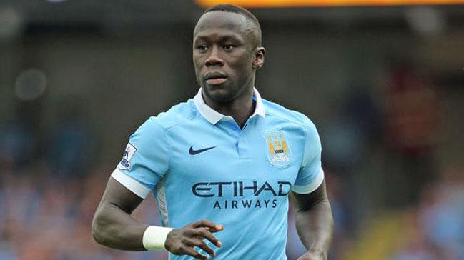 Manchester City'den ayrlan Bacary Sagna, Benevento'ya transfer oldu!