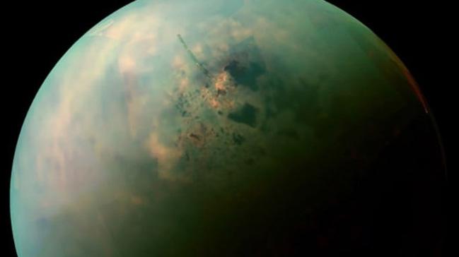 NASA, Titan uydusunda yeni yaam belirtileri buldu
