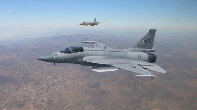 Pakistan, yerli imkanlarla gelitirdii JF-17'den umutlu