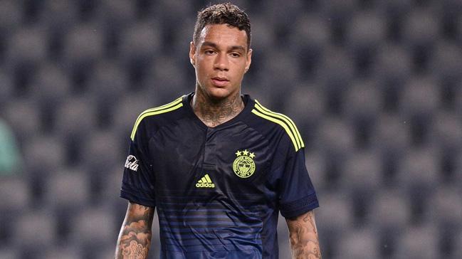 Van Der Wiel: Bana kt davrandlar