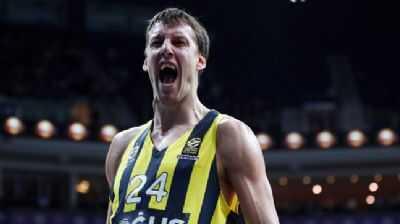 Fenerbahe Dou evinde Brose Bamberg'i 77-69 malup etti