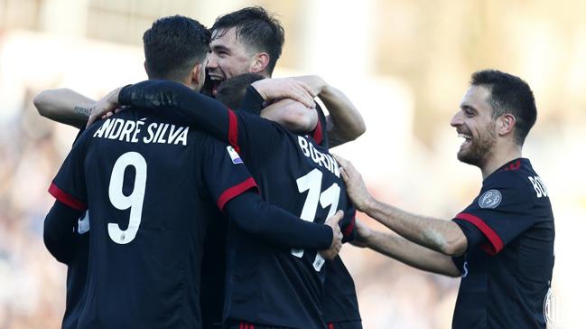 Milan deplasmanda SPAL' 4-0 malup etti