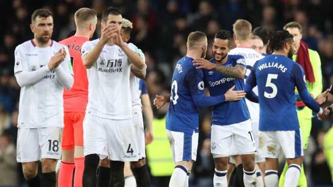 Cenk Tosun'un sre almad mata Everton evinde Crystal Palace' 3-1 malup etti