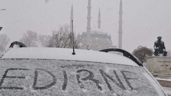 Edirne'de kar ya balad