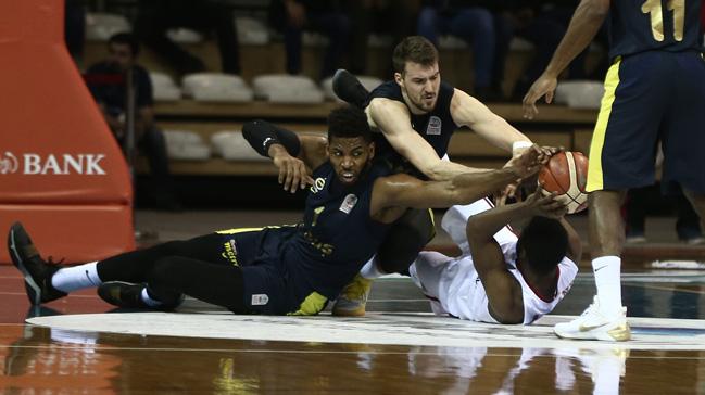 Fenerbahe Dou deplasmanda Gaziantep Basketbol'u 95-90 malup etti