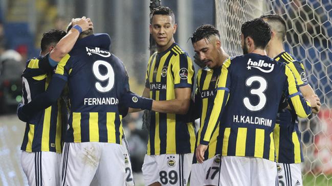 Fenerbahe deplasmanda Medipol Baakehir'i 2-0 malup etti