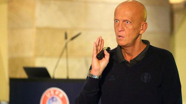 Collina: Futbolcularn oyun oynamasn salamamz gerekiyor