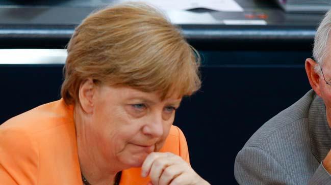 'Byk koalisyon' Merkel'in kariyerini bitirebilir