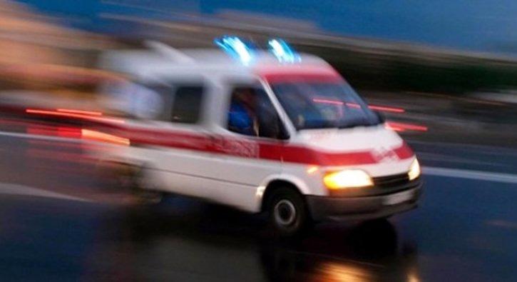 Aydn'da otomobilin devrilmesi sonucu 1'i bebek 2 kii hayatn kaybetti, 3 kii yaraland
