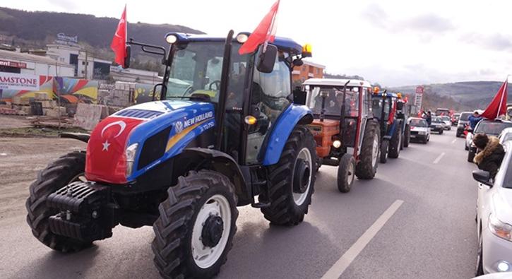 Samsun ve Ar'da Trk bayraklaryla sslenen aralarla konvoy oluturuldu