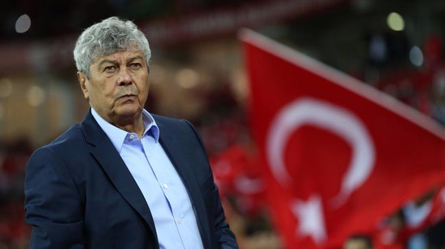 Mircea Lucescu, Bayern Mnih-Beikta man tribnden takip edecek