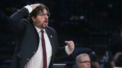 Brose Bamberg baantrenr Andrea Trinchieri ile yollar her an ayrlabilir