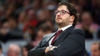 Brose Bamberg'de Andrea Trinchieri dnemi sona erdi