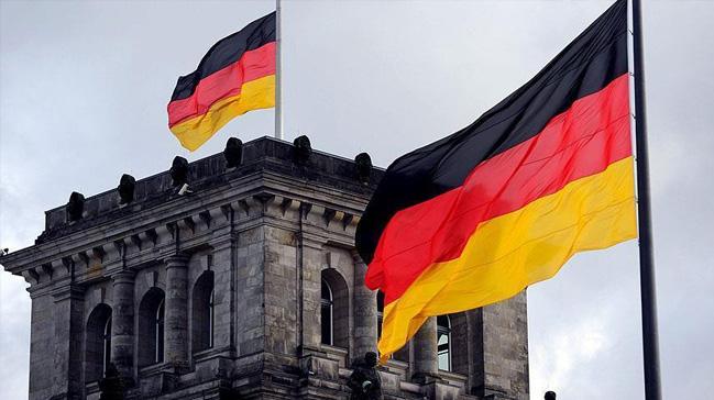 Alman Federal Meclisinde 'burka yasa' getirilmesini istedi