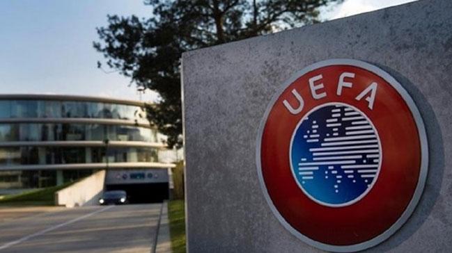 Galatasaray denmeyen borlar yznden UEFA tarafndan Avrupa'dan men cezas alabilir