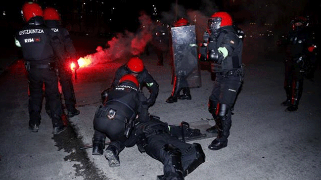 Athletic Bilbao-Spartak Moskova ma ncesi kan kavgada 1 polis hayatn kaybetti