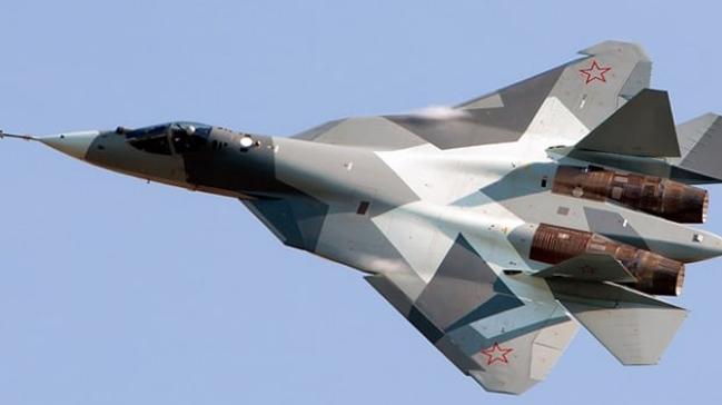 Rusya'nn 5. nesil Su-57 avc uaklar Suriye'nin Hmeymim Hava ss'nde grntlendi