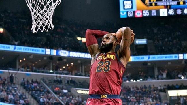 Cavaliers' LeBron ile Cedi tad