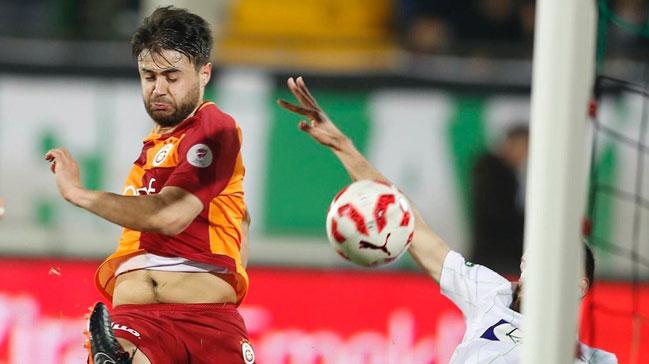 Galatasaray'da 'gbekli' futbolcularn fazlal taraftarlar isyan ettirdi