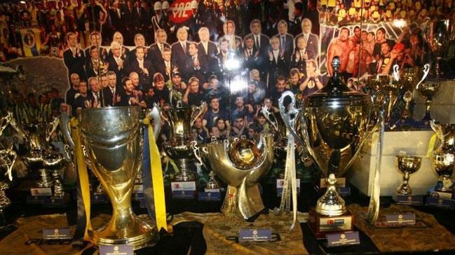 Fenerbahe stadn taraftarna ayor, resmi aklama geldi