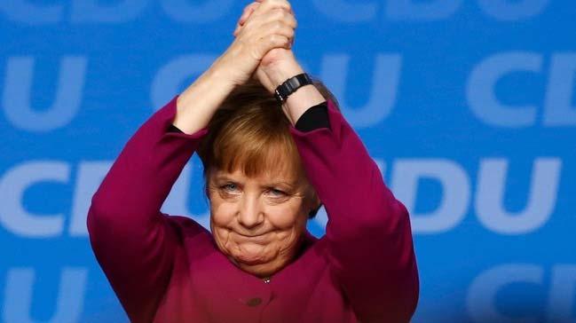 Cumhurbakan Steinmeier, CDU lideri Merkel'i babakan aday olarak teklif etti