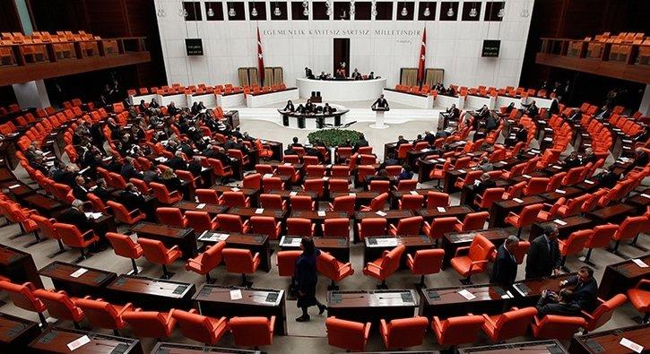 'Seim ttifak' Teklifi Anayasa Komisyonunda 6 saat sren grmeler sonunda kabul edildi