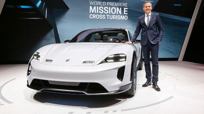 Porsche, Cenevrede Mission E Cross Turismo ve  911 GT3 RSin dnya prmiyerlerini gerekletirdi