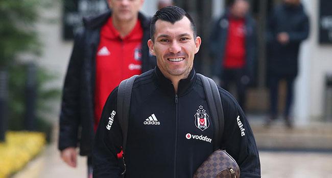 enol Gne'in yeni gzdesi Gary Medel