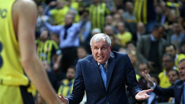 Obradovic 100. galibiyet peinde