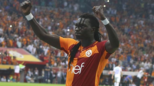 Bafetimbi Gomis'in krd rekor FIFA'nn internet sitesinde yer ald