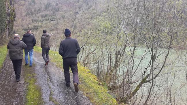 Artvin'de baraj glnde tekne alabora oldu: 1 kayp