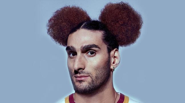 Maroune Fellaini bir dergi iin verdii pozlar gndeme oturdu