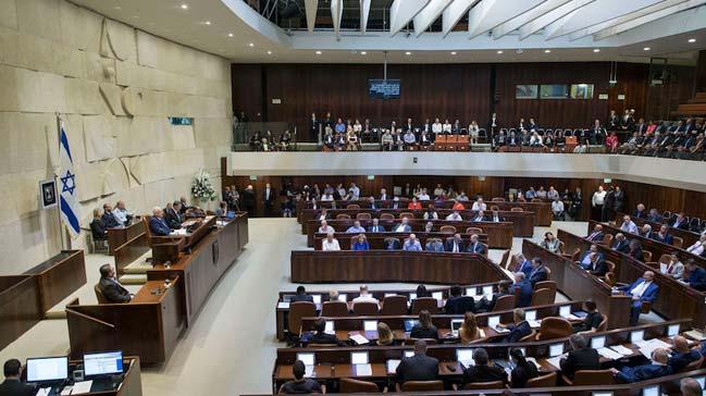 Knesset, iki Arap milletvekiline ABD ve Avrupaya seyahat engeli getirildi