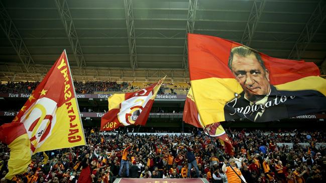 Galatasaray, derbi gn taraftarlarn lker Stad'na gtreceini aklad