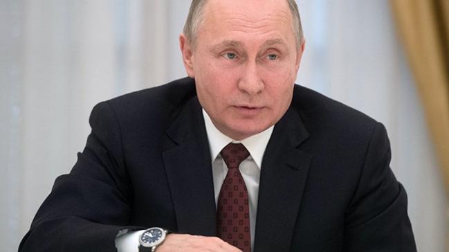 Seimden byk zaferle kan Putin'den dnyaya mesajlar!