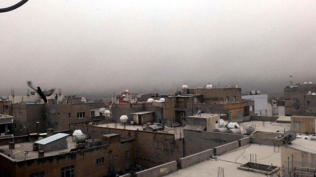 Suriye'den yaklan nevruz ateinin duman Nusaybin'i kaplad