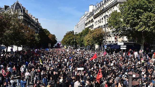 Fransa'da ilkbahar grev ve gsterilerle balyor