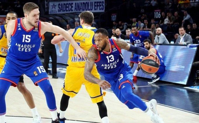 Anadolu Efes: 73 Khimki Moskova: 85