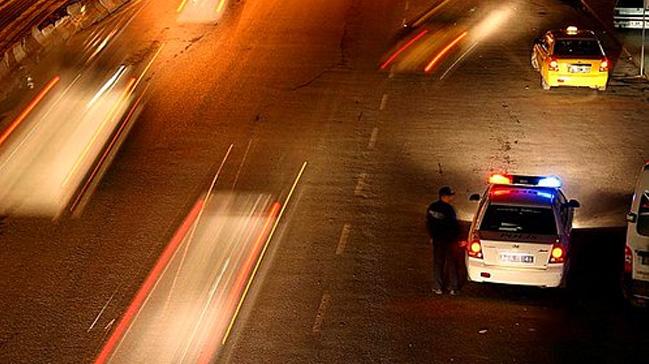 Trabzon'da polis ekip otosu dereye utu: 1 ehit, 1 kayp 