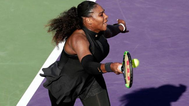 Serena Williams ilk turda veda etti