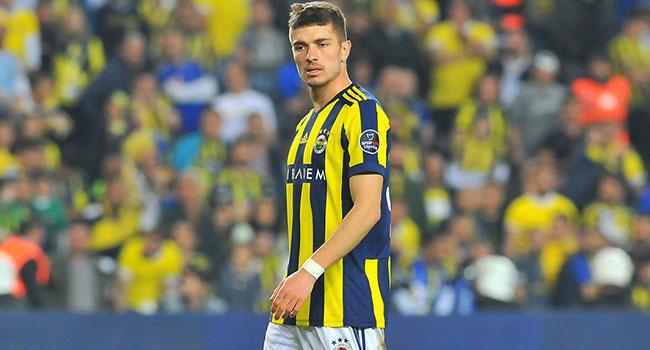 Rusya Futbol Federasyonu, Fenerbaheli Roman Neustadter'e ceza verdi