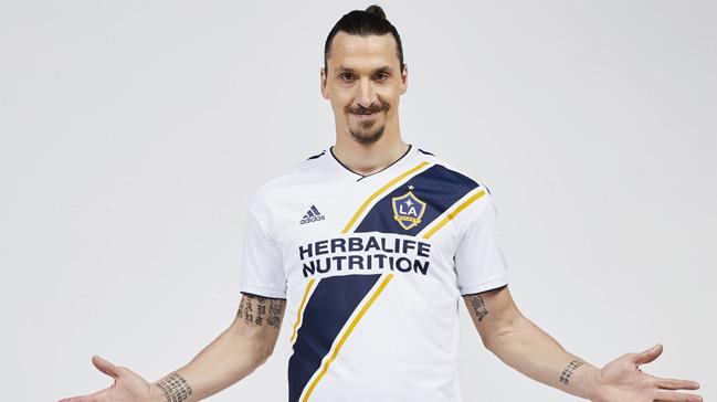 Zlatan Ibrahimovic'in LA Galaxy'ye gitmeden nce Fenerbahe'ye nerildii iddia edildi