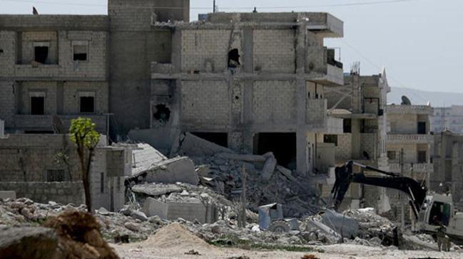 Afrin'de YPG/PKKl terristlerin tuzaklad bir evde meydana gelen patlamada 6 kii altnda kald