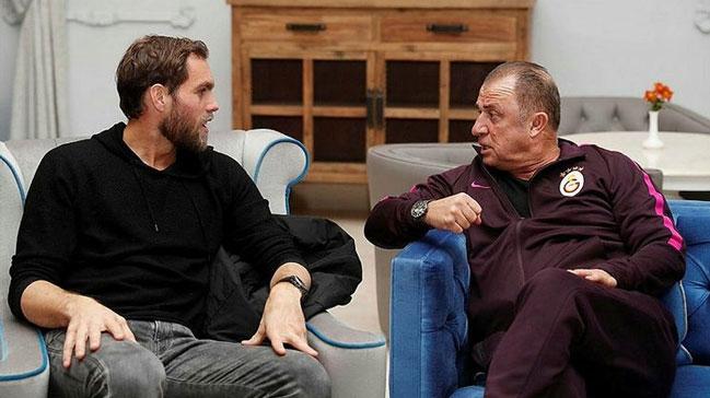 Galatasaray'da Johan Elmander, ilili Marcos Bolados'un transfer edilmesini ynetime iletti