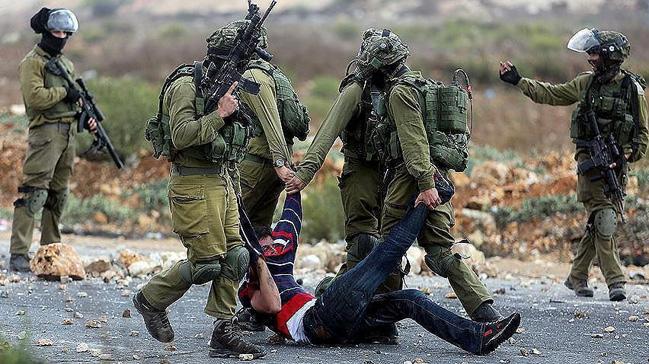 srail askerleri Gazze snrndan szan 3 Filistinliyi gzaltna ald