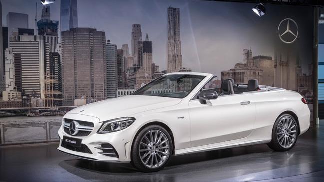 Mercedes-AMG C-Serisi dnya tantmn New Yorkta yapyor