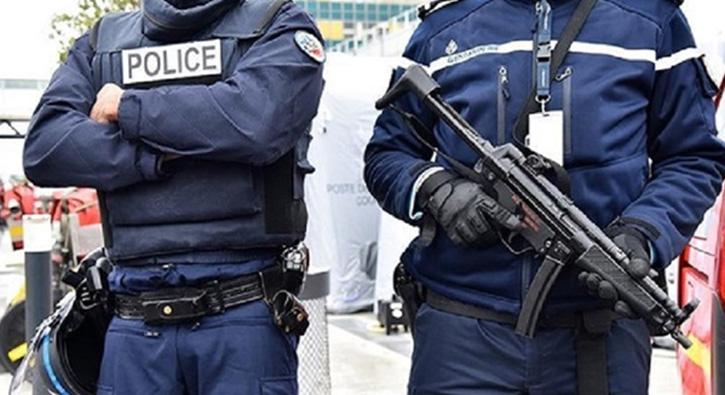 Fransa'daki sosyal medyada 'terr vme' suuna hapis cezas